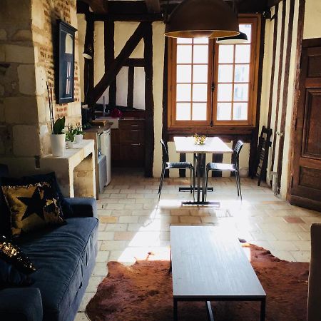 Appartement Dans Immeuble 15 Eme Siecles Vieux Tours Exterior photo